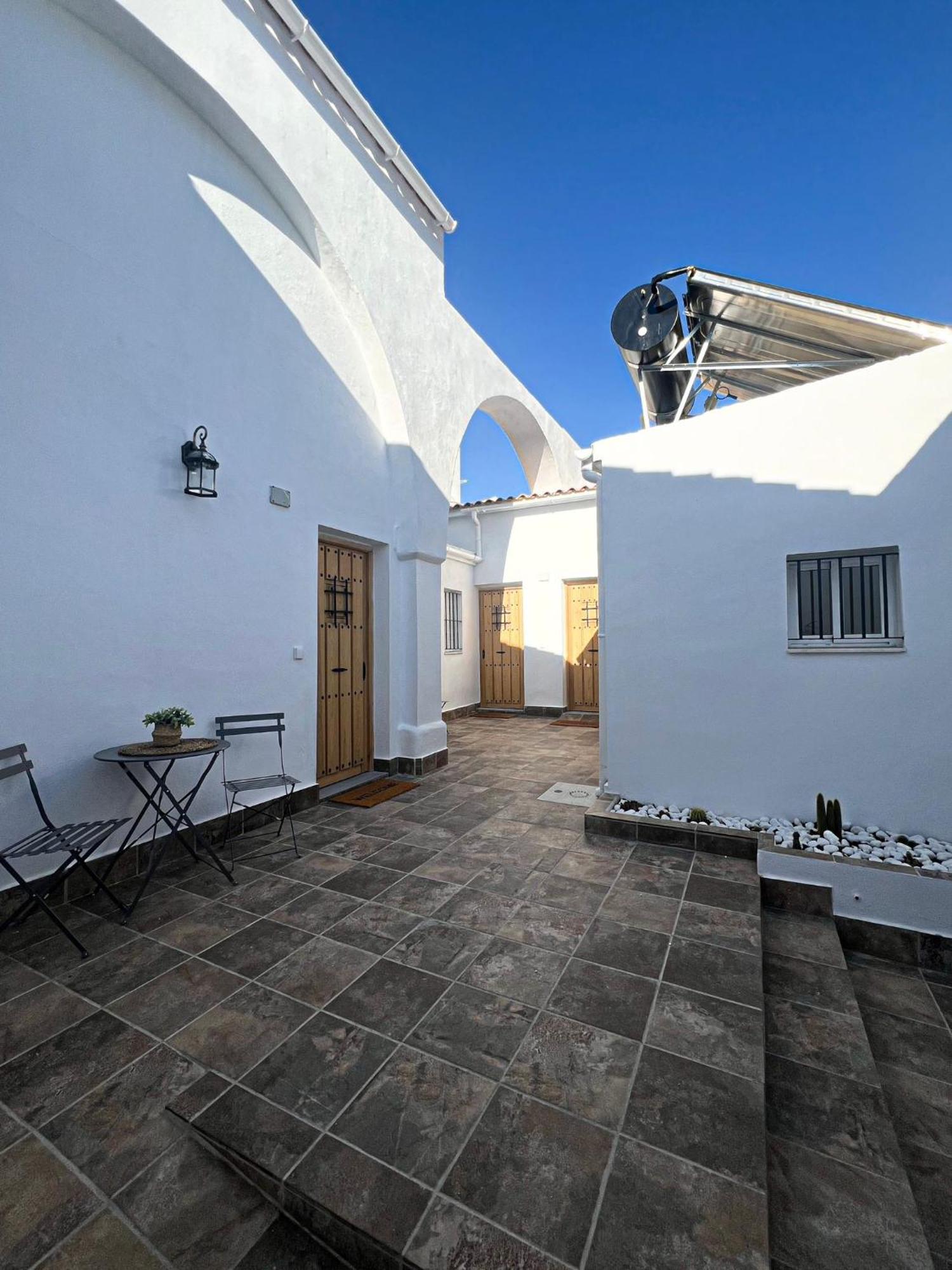 Apartamentos Turisticos A.Parra Jerez de la Frontera Exterior foto